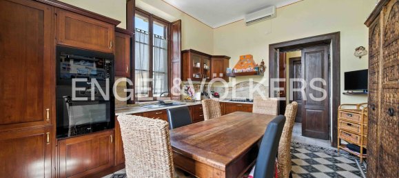 9 Schlafzimmer Villa in Castronno, Italy, Nr. 361250 5