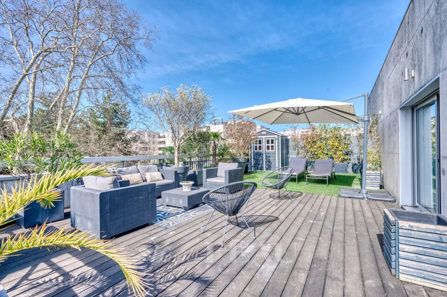 Квартира с 4 спальнями в Сюрен, Франция № 123568