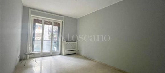 3 bedrooms Apartment in Milan, Italy No. 314175 11