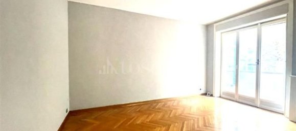 3 bedrooms Apartment in Milan, Italy No. 314175 5