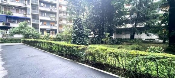 3 bedrooms Apartment in Milan, Italy No. 314175 17