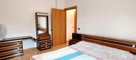 1 bedroom Apartment in Valmadrera, Italy No. 287476 8
