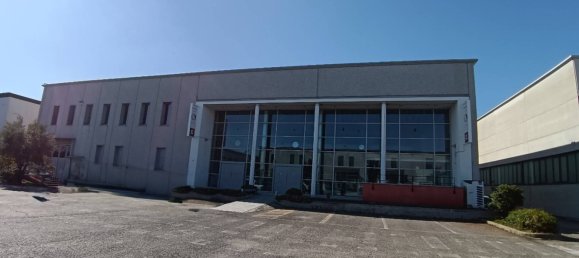 Büro in Lissone, Italy 2600m², Nr. 350638 22