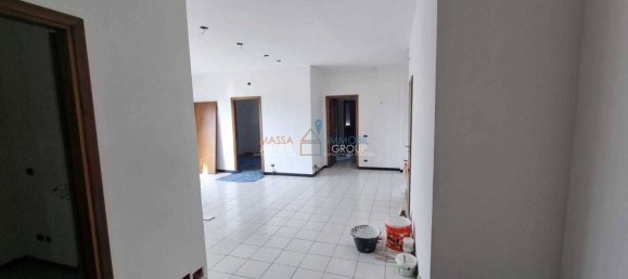 2 bedrooms Apartment in Massa, Italy No. 195663 2