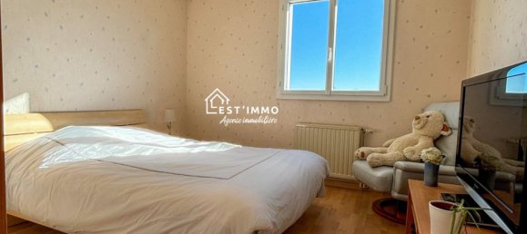 4 bedrooms House in Ludres, France No. 211905 12