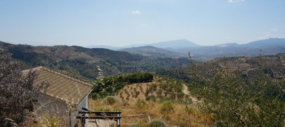 3 bedrooms House in Yunquera, Spain No. 53246 5