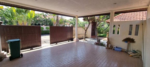 3 bedrooms Villa in Pattaya, Thailand No. 11178 3