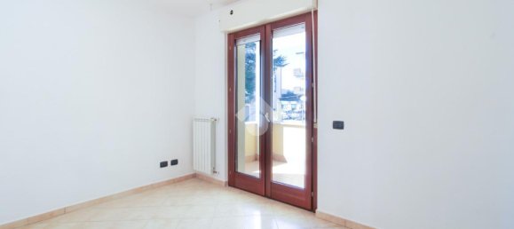 3 rooms Apartment in Ortona, Italy No. 14800 10