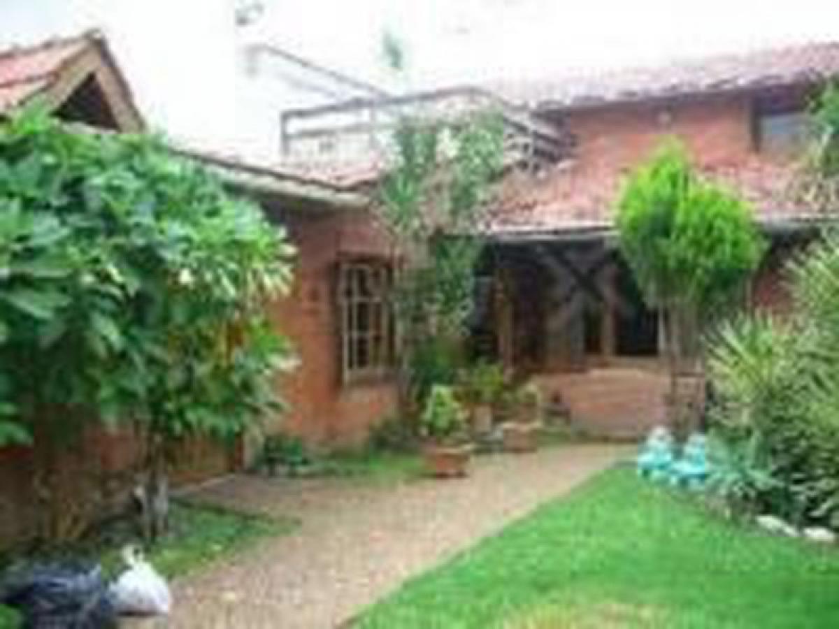 Дом с 2 спальнями в Альмиранте Браун, Аргентина № 99182