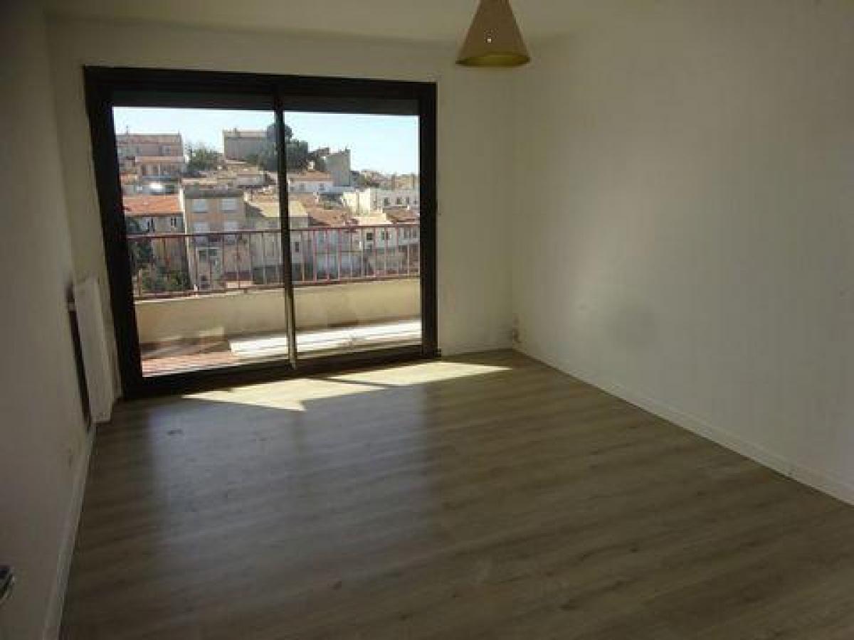 2 bedrooms Condo in Marseille, France No. 14950