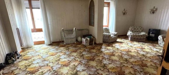 5 rooms Apartment in Catanzaro, Italy No. 19658 2