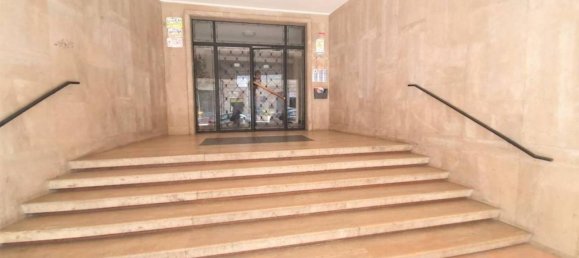 5 rooms Apartment in Catanzaro, Italy No. 19658 18