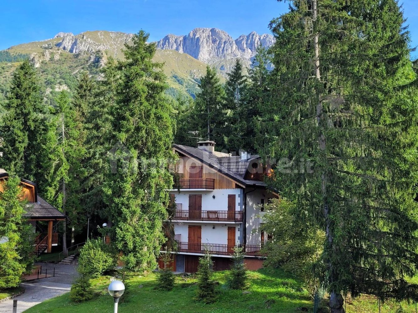 2 bedrooms Apartment in Castione della Presolana, Italy No. 341468