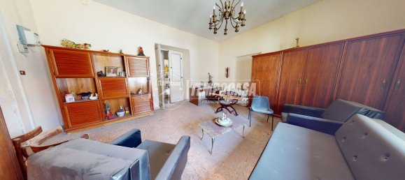 Apartamento de 5 dormitorios en Aversa, Italy No. 363615 2