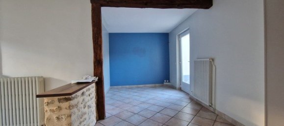 3 bedrooms House in Gouillons, France No. 215176 5