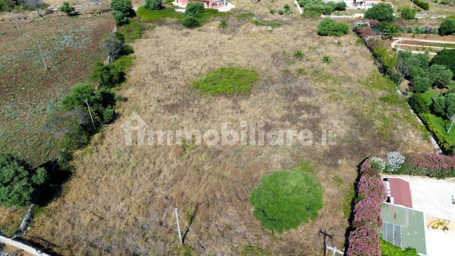 Grundstück in Syracuse, Italy 10000m², Nr. 246903