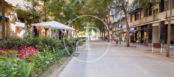 3 bedrooms Apartment in Eixample, Spain No. 26434 18