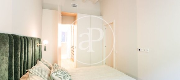 3 bedrooms Apartment in Eixample, Spain No. 26434 6