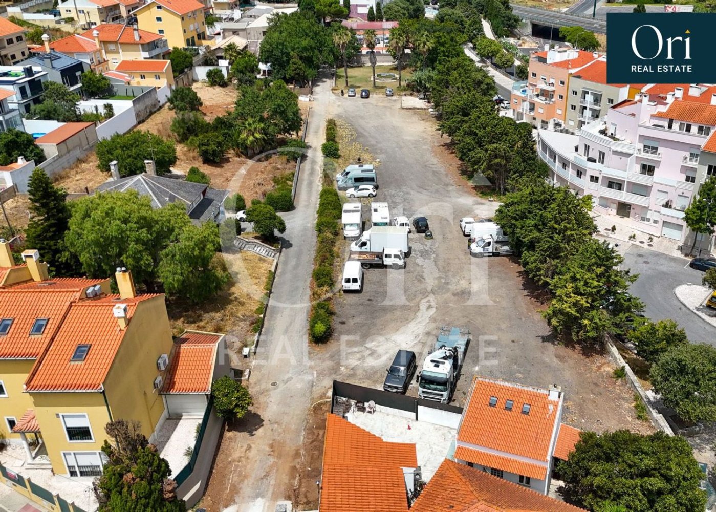  Land in Cascais, Portugal No. 235251