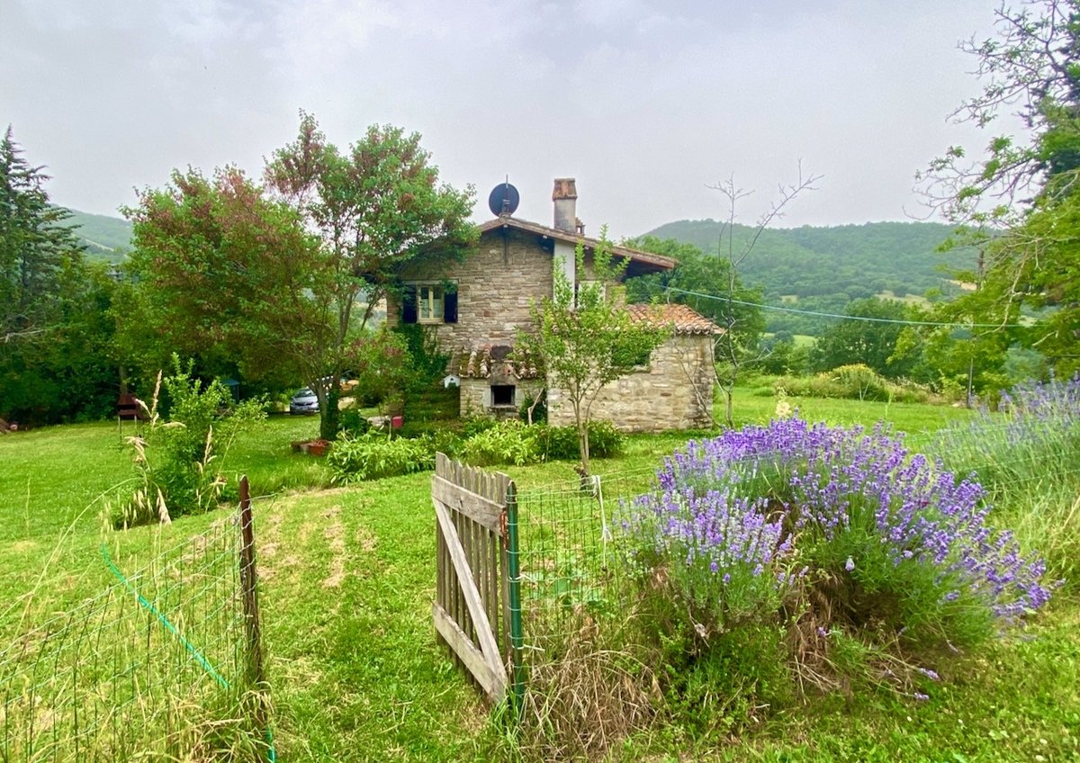 5 bedrooms House in Assisi, Italy No. 381989