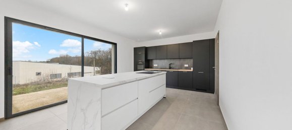 4 bedrooms House in Amneville, France No. 254860 2