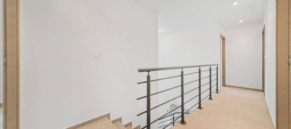 4 bedrooms House in Amneville, France No. 254860 6