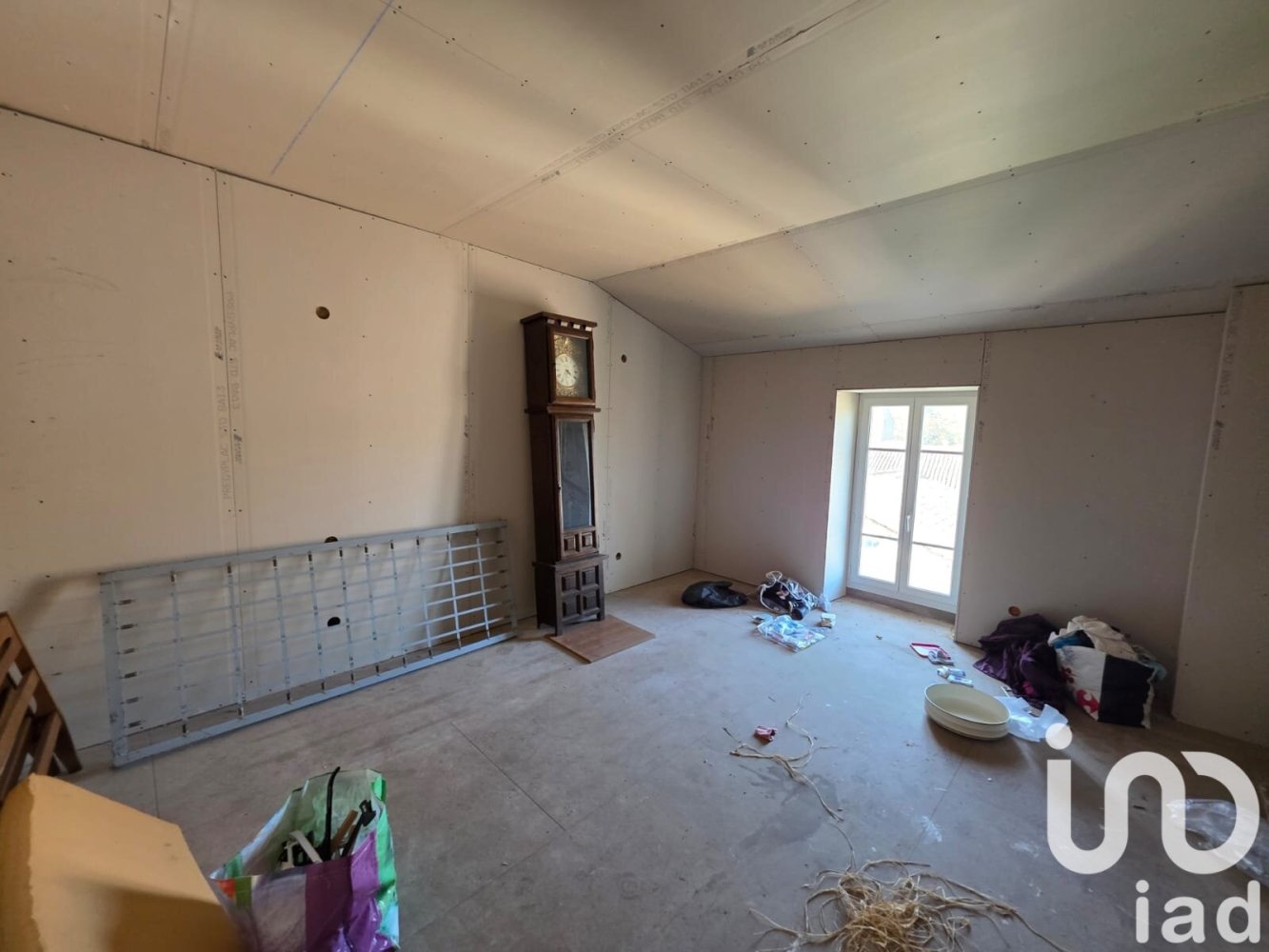 260m² Building in Bedarieux, France No. 354328