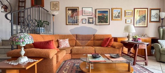 4 rooms House in Arcisate, Italy No. 211782 5