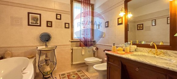 4 rooms House in Arcisate, Italy No. 211782 20
