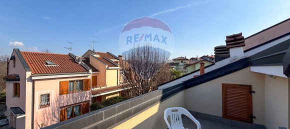 4 rooms House in Arcisate, Italy No. 211782 31