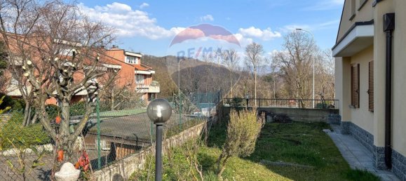 4 rooms House in Arcisate, Italy No. 211782 10