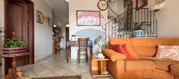 4 rooms House in Arcisate, Italy No. 211782 13