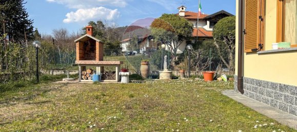 4 rooms House in Arcisate, Italy No. 211782 8