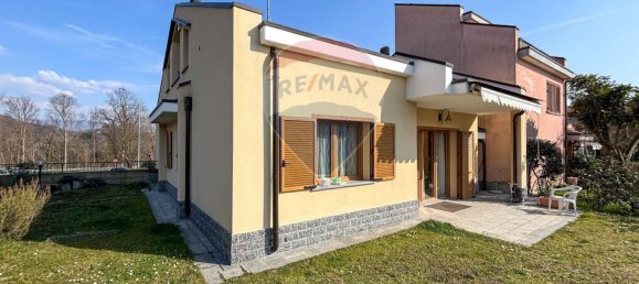 4 rooms House in Arcisate, Italy No. 211782 12