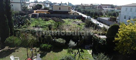 Apartamento de 3 dormitorios en Rome, Italy No. 27189 7