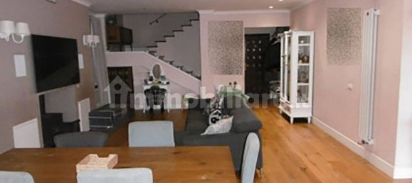 Apartamento de 3 dormitorios en Rome, Italy No. 27189 4
