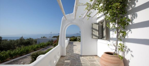 500m² Villa in Loutraki, Greece No. 7561 4