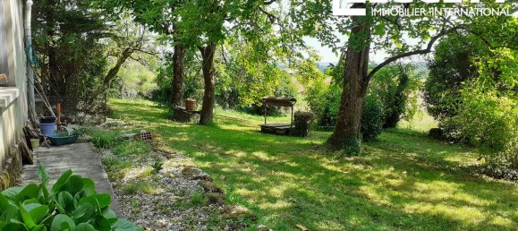 3 bedrooms House in Espiens, France No. 103055 7