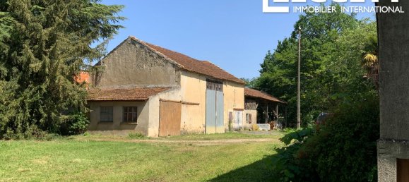 3 bedrooms House in Espiens, France No. 103055 8