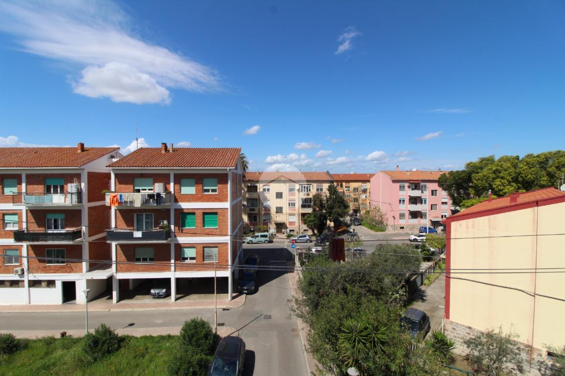 Apartamento de 4 habitaciónes en Quartu Sant'Elena, Italy No. 41351