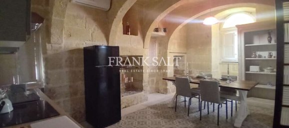 3 bedrooms House in Victoria, Malta No. 11512 10