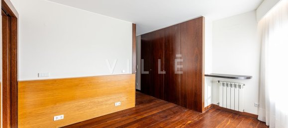 4 bedrooms Apartment in Porto, Portugal No. 120517 13