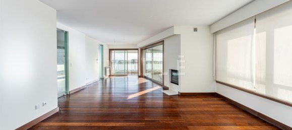 4 bedrooms Apartment in Porto, Portugal No. 120517 4