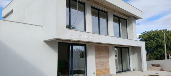 4 Schlafzimmer Villa in Lagoa, Portugal, Nr. 7563 2