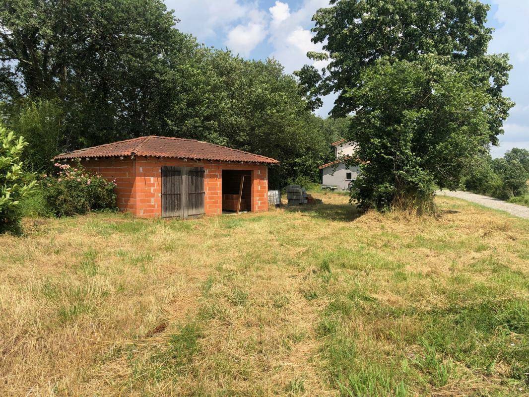  Land in Occitanie, France No. 356848