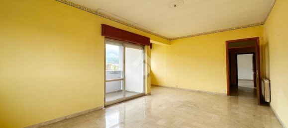 4 rooms Apartment in Carrara, Italy No. 161590 12
