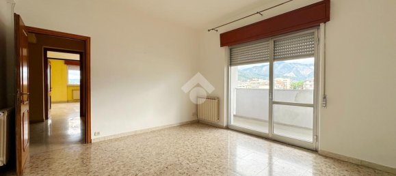 4 rooms Apartment in Carrara, Italy No. 161590 16