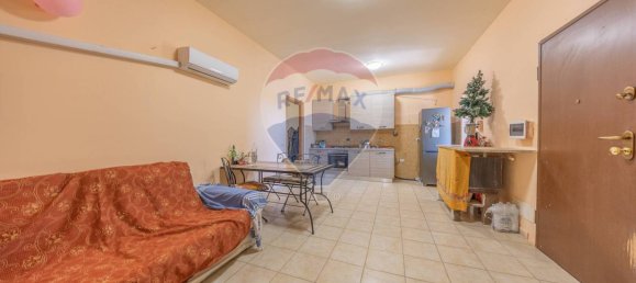 Apartamento de 2 dormitorios en Pomezia, Italy No. 110852 13
