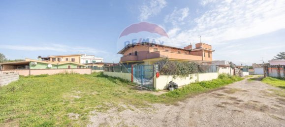Apartamento de 2 dormitorios en Pomezia, Italy No. 110852 2