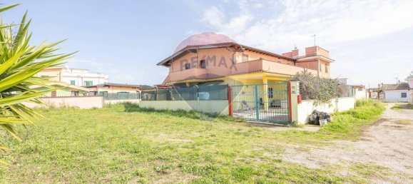 Apartamento de 2 dormitorios en Pomezia, Italy No. 110852 49